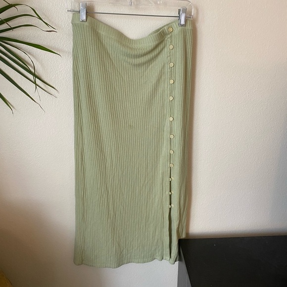 Reformation Women's Alberta Green Ribbed Midi Skirt Pencil Button Down Size L - Picture 2 of 7